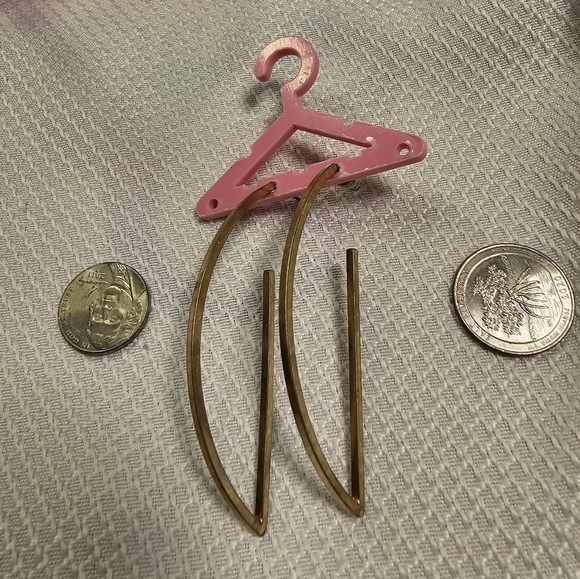 Earrings - Picture 2 of 4